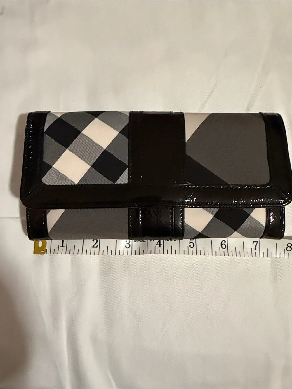 Burberry Beat Check Penrose Continental Wallet - Picture 9 of 14